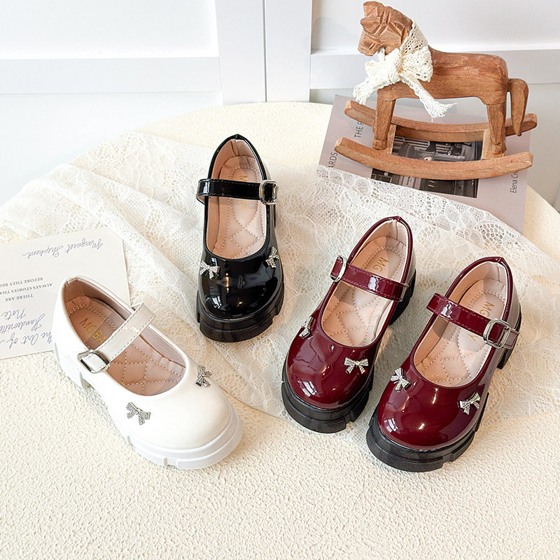 女童漆皮小皮鞋2026春季新款公主鞋软底玛丽珍鞋儿童百搭单鞋高跟