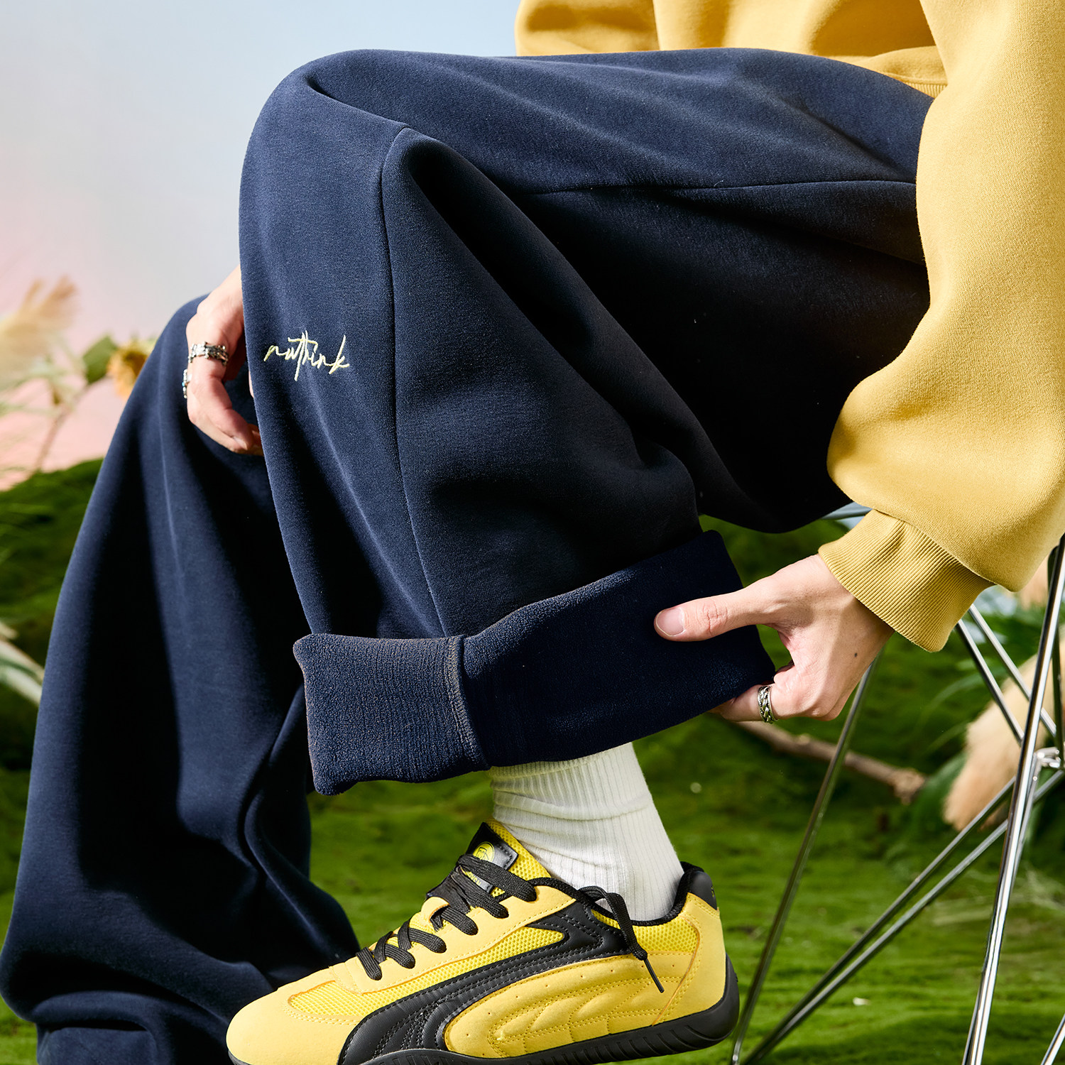 Nuthink美式刺绣字母卫裤垂感加绒裤子阔腿长裤潮牌男款2026年春