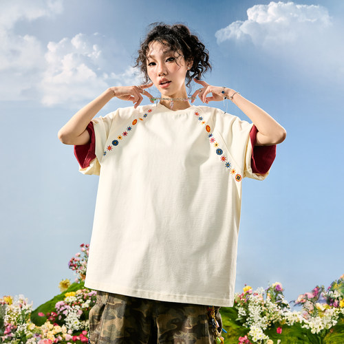 Nuthink彩色复古刺绣花卉T恤男女