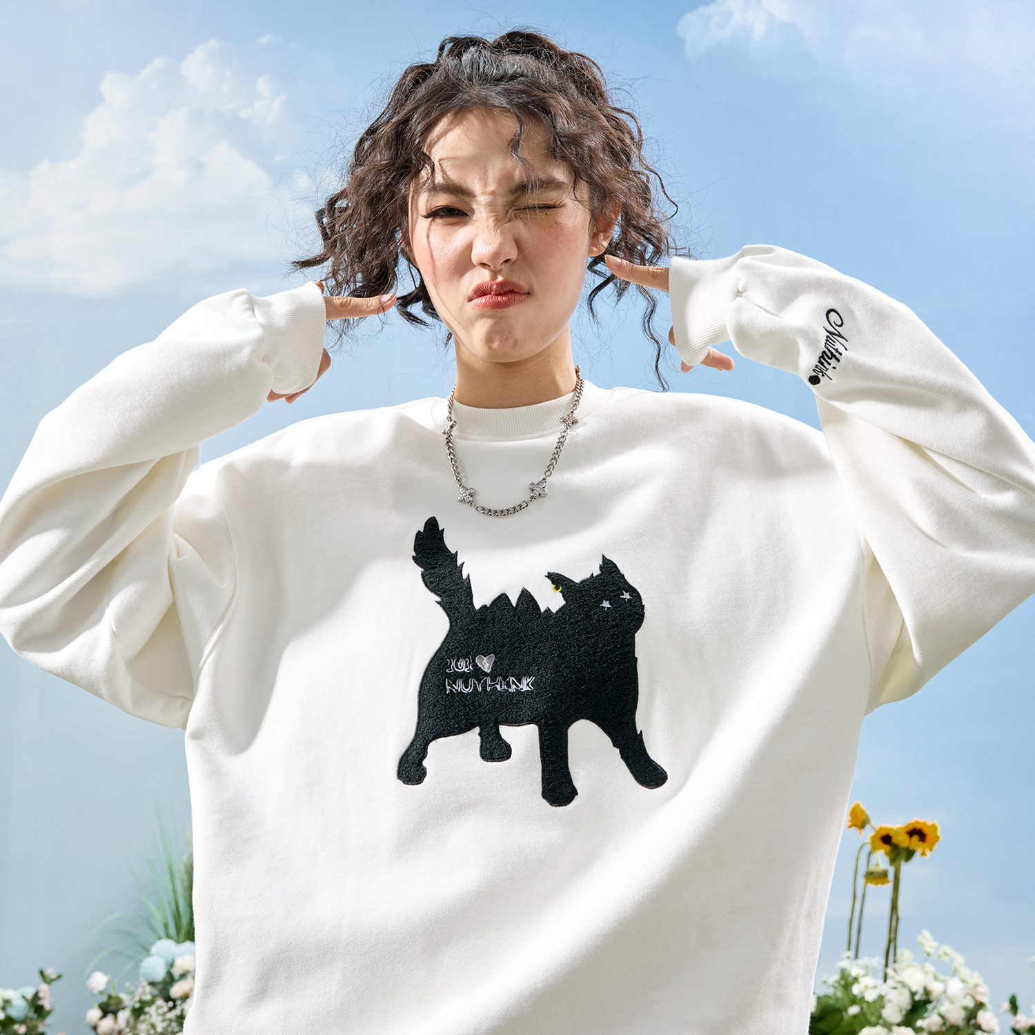 Nuthink美式复古炸毛小猫字母刺绣圆领卫衣潮情侣男女2026年春季,男装,卫衣,淘宝优惠券,粉丝福利购,淘宝优惠卷