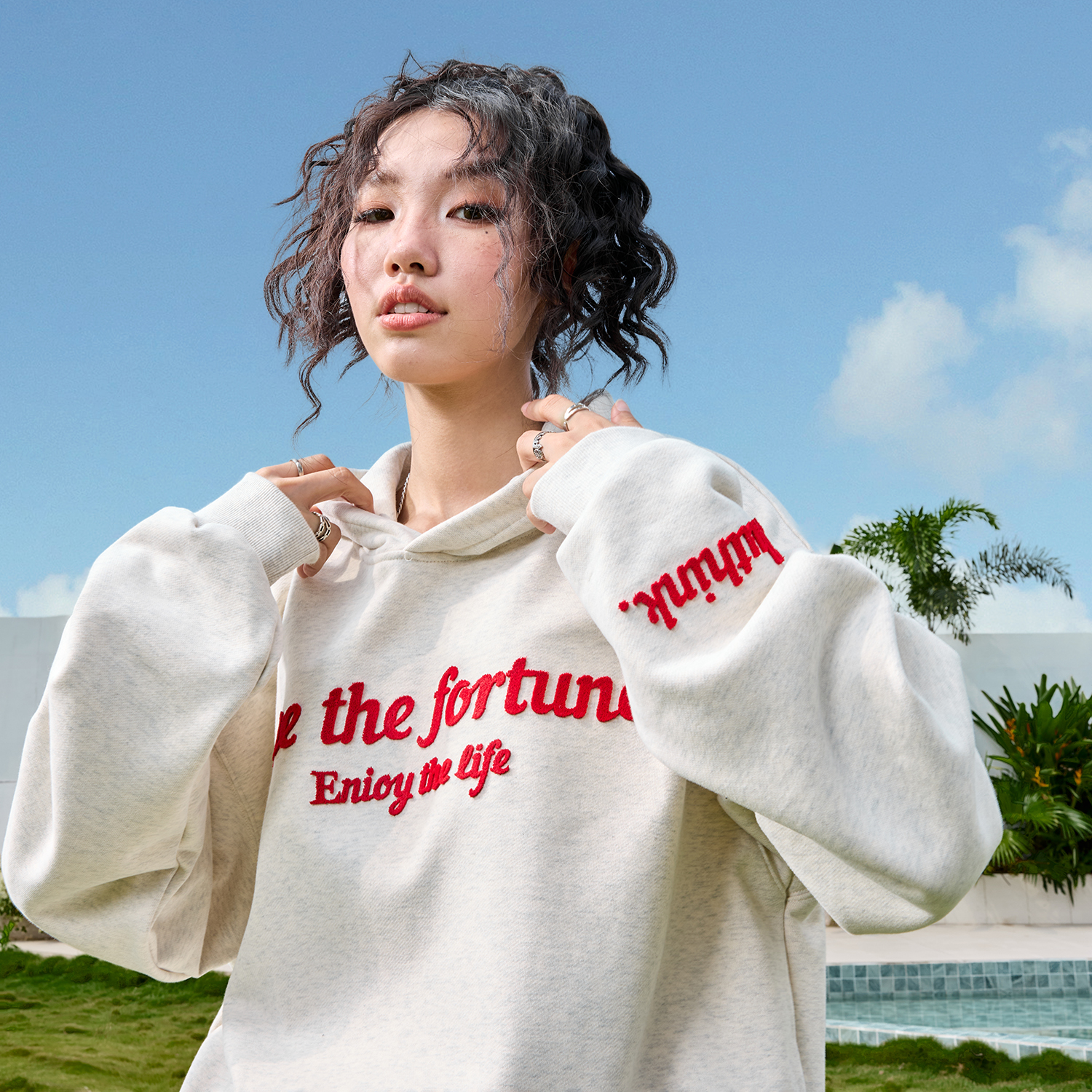 Nuthink重磅字母刺绣连帽卫衣男