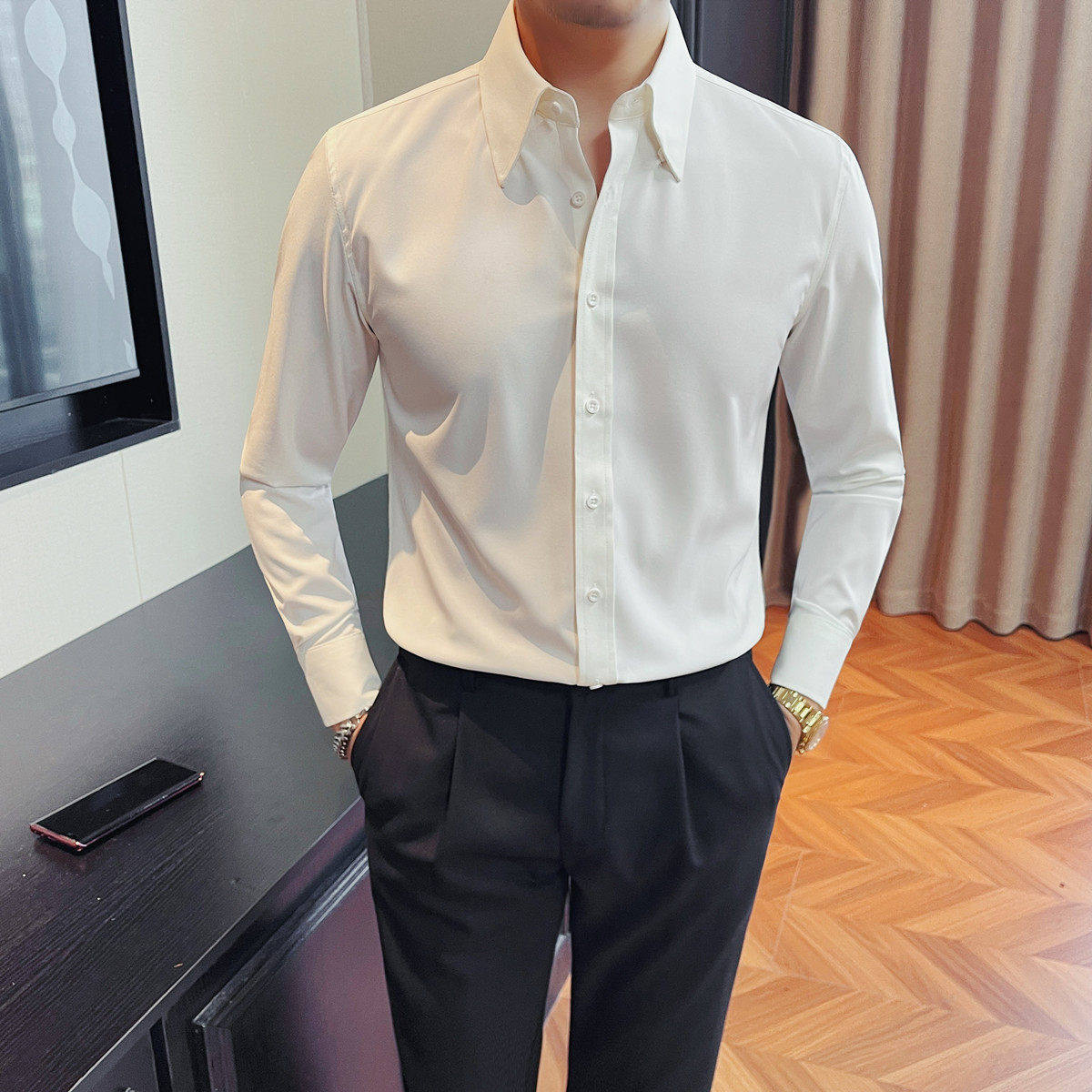 白色长袖衬衫男士西装内搭高级感商务通勤尖领潮牌打底衫休闲衬衣