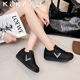 珂卡芙轻便休闲鞋2025冬季新款百搭单里潮牌运动鞋软皮旅游小白鞋