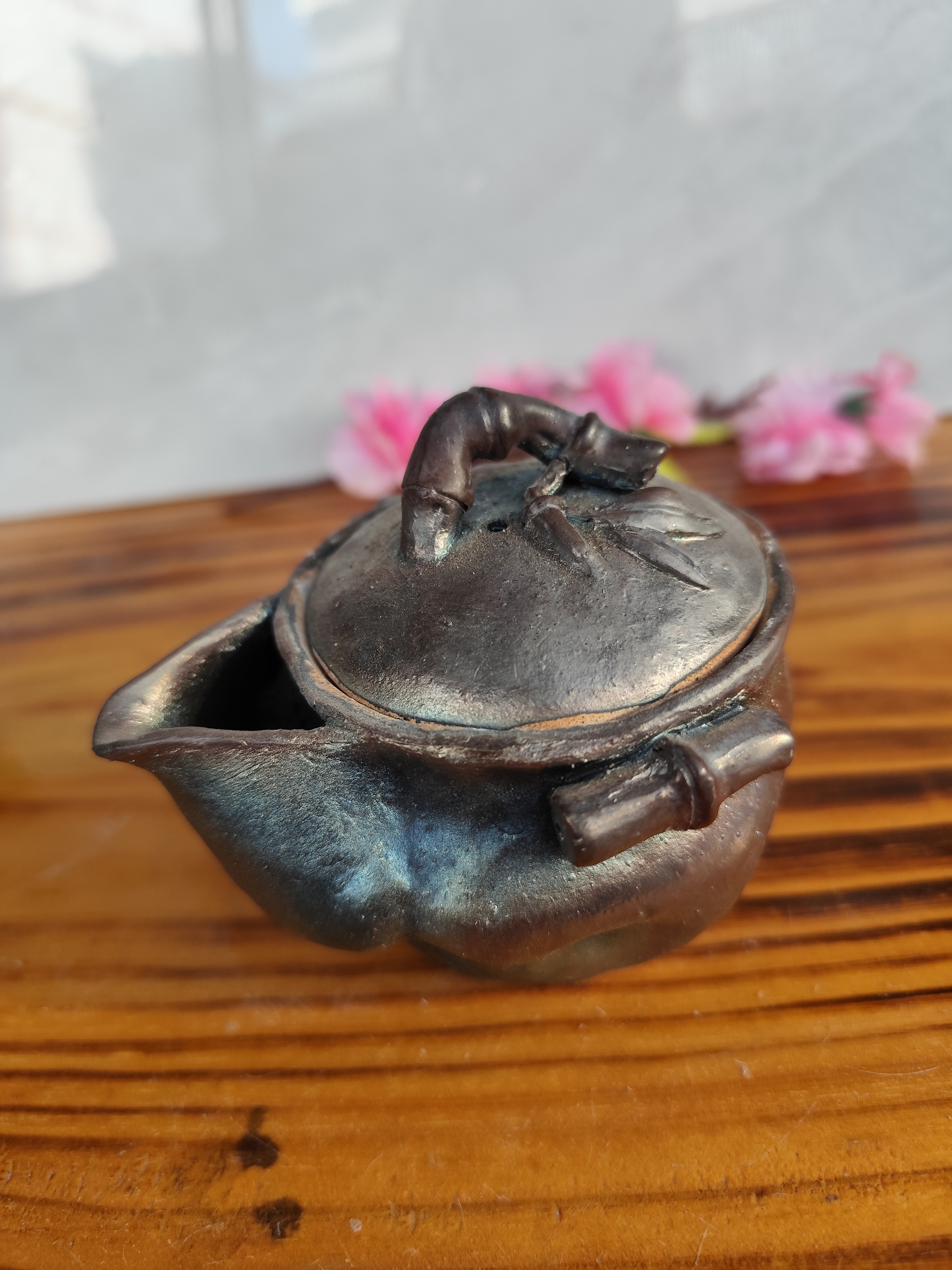 微瑕节节高升宝瓶铁胎蓝金泥纯手工雕刻柴烧容量150CC泥裂不漏水