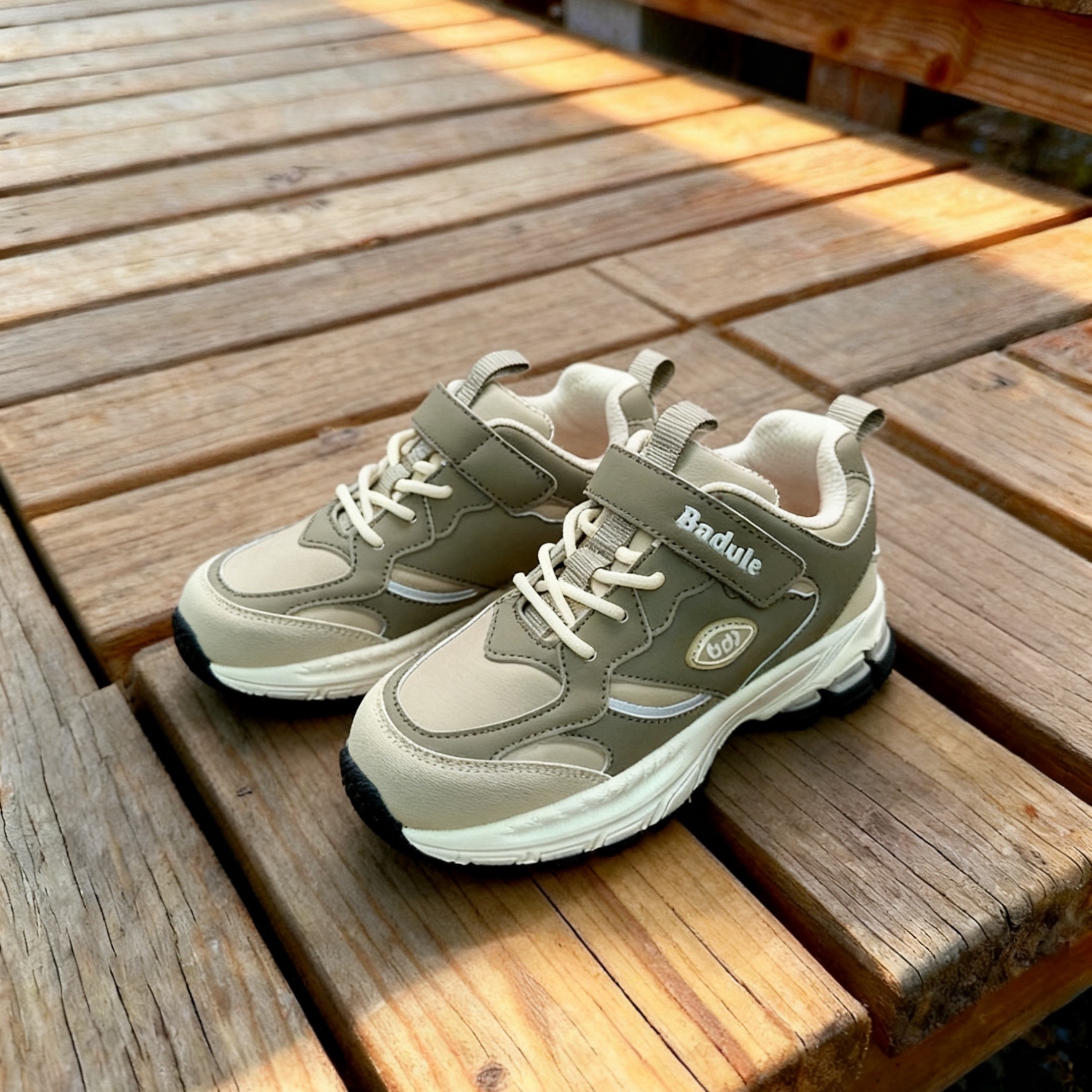 芭杜乐BADULE大童运动鞋魔术贴撞色潮童穿搭酷炫百搭轻便秋季童鞋