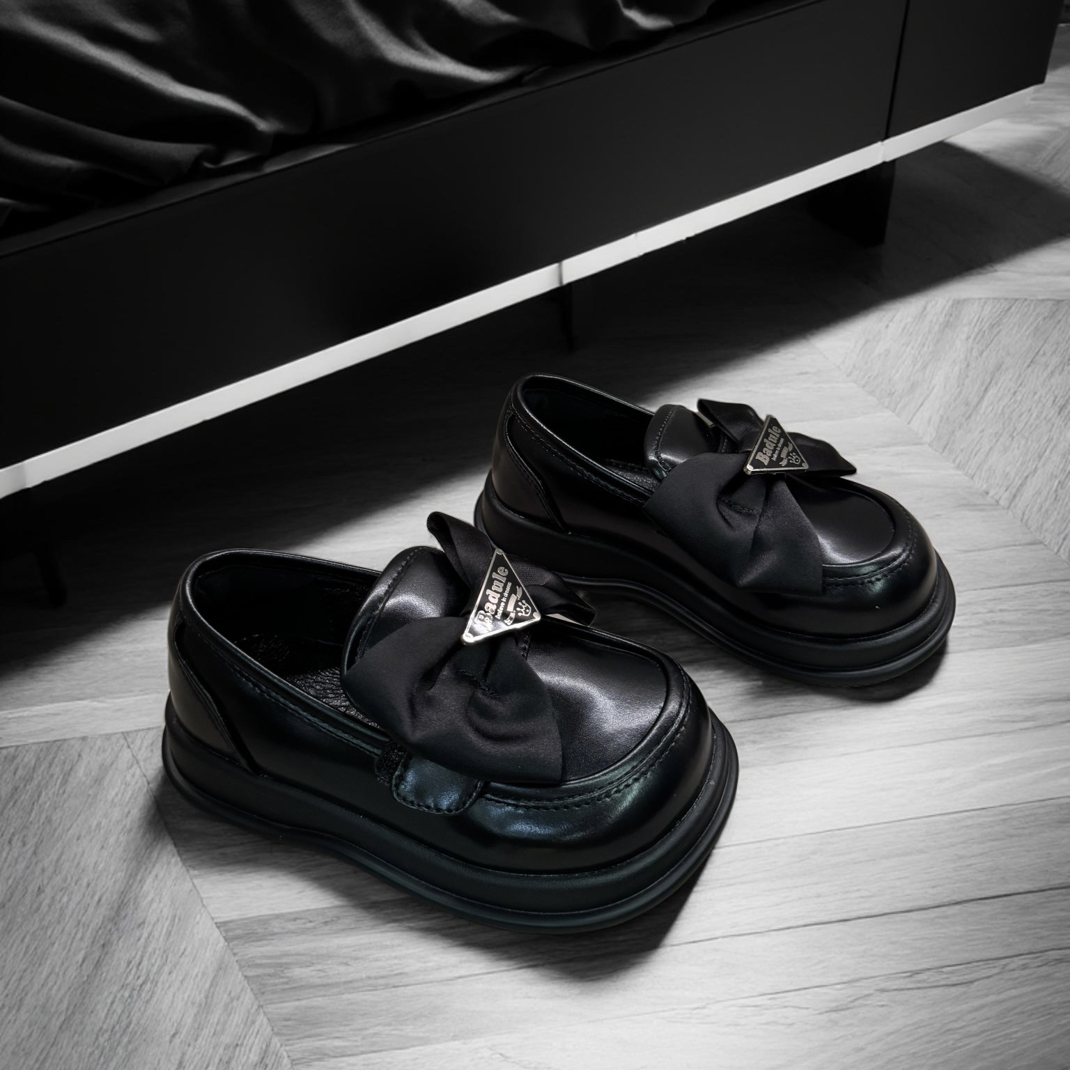 芭杜乐BADULE公主鞋儿童时尚女童蝴蝶结小皮鞋魔术贴单鞋春秋童鞋