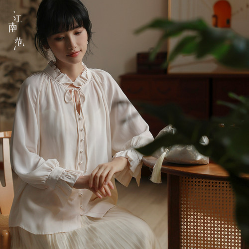 江南范米白色新中式改良汉服上衣2026早春桑蚕丝V领系带气质衬衫
