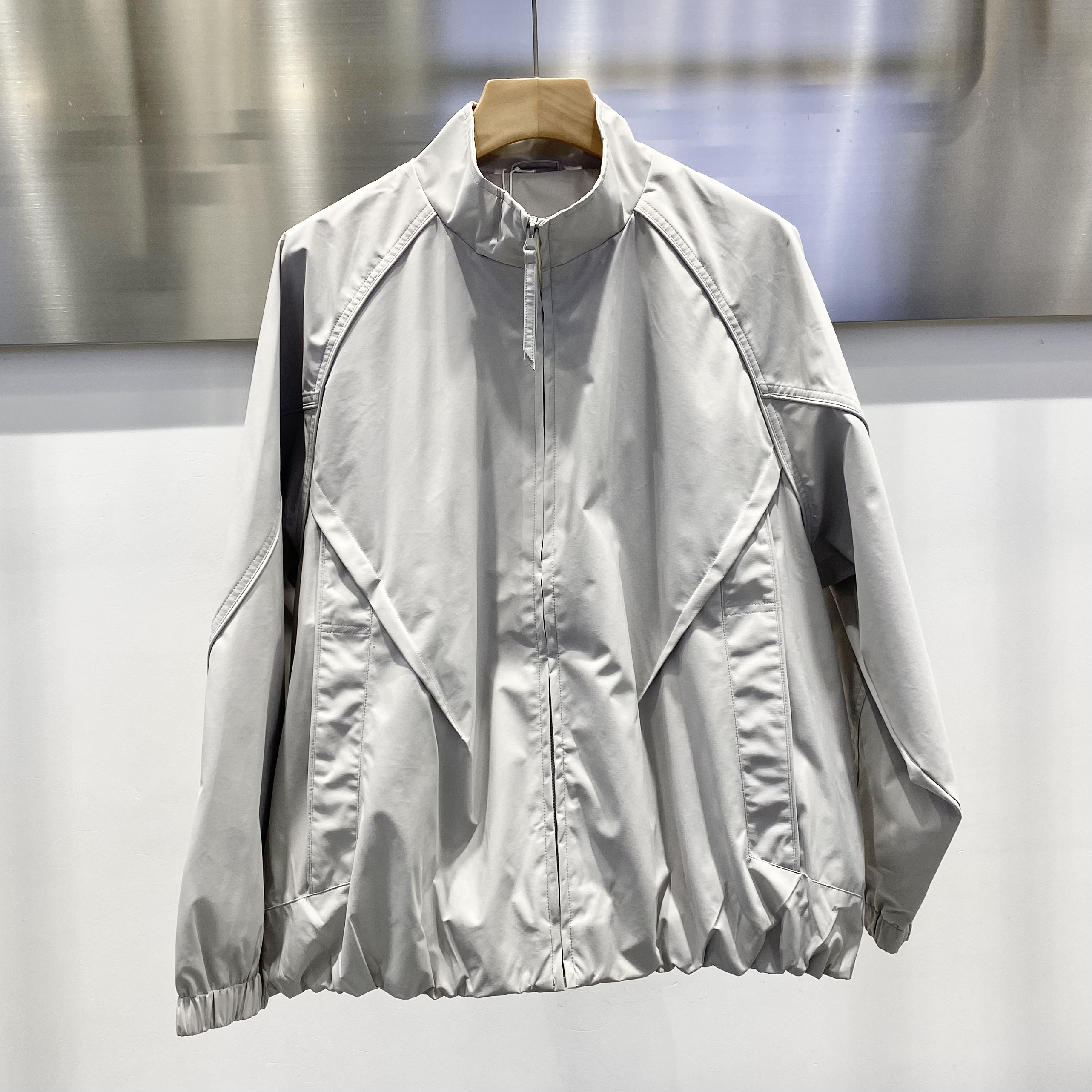 2026新款春装立领夹克外套男春秋款复古休闲宽松防水痞帅冲锋衣