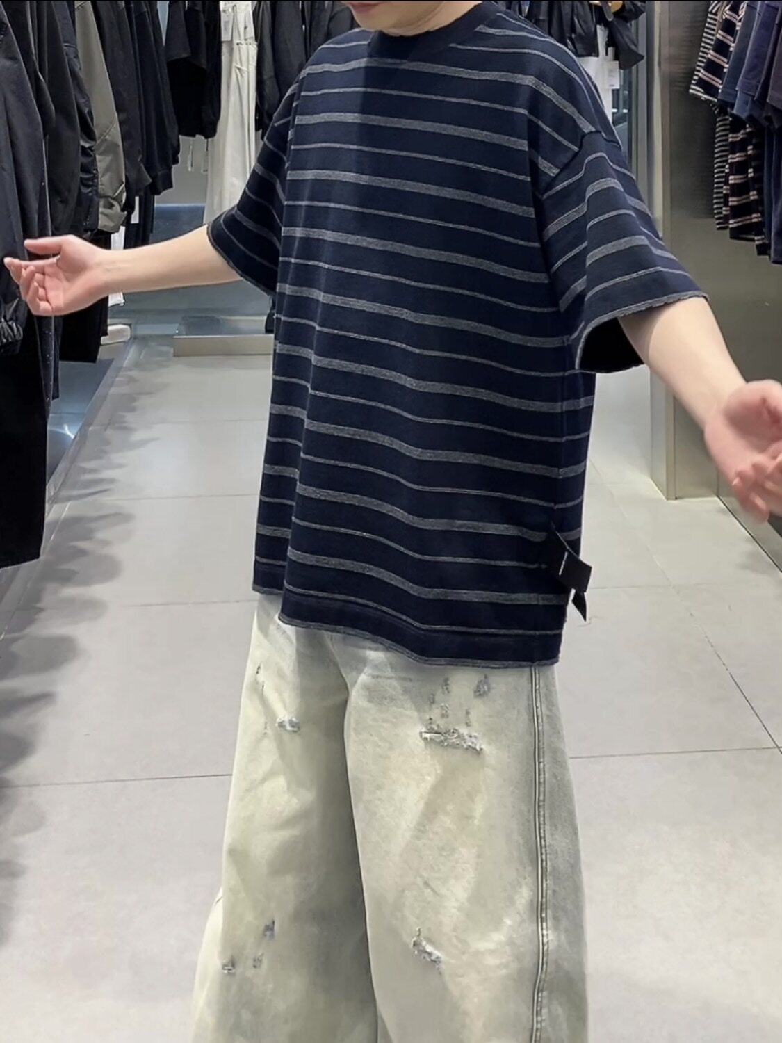 2026新款春装圆领条纹短袖T恤男半袖上衣时尚百搭休闲宽松短袖