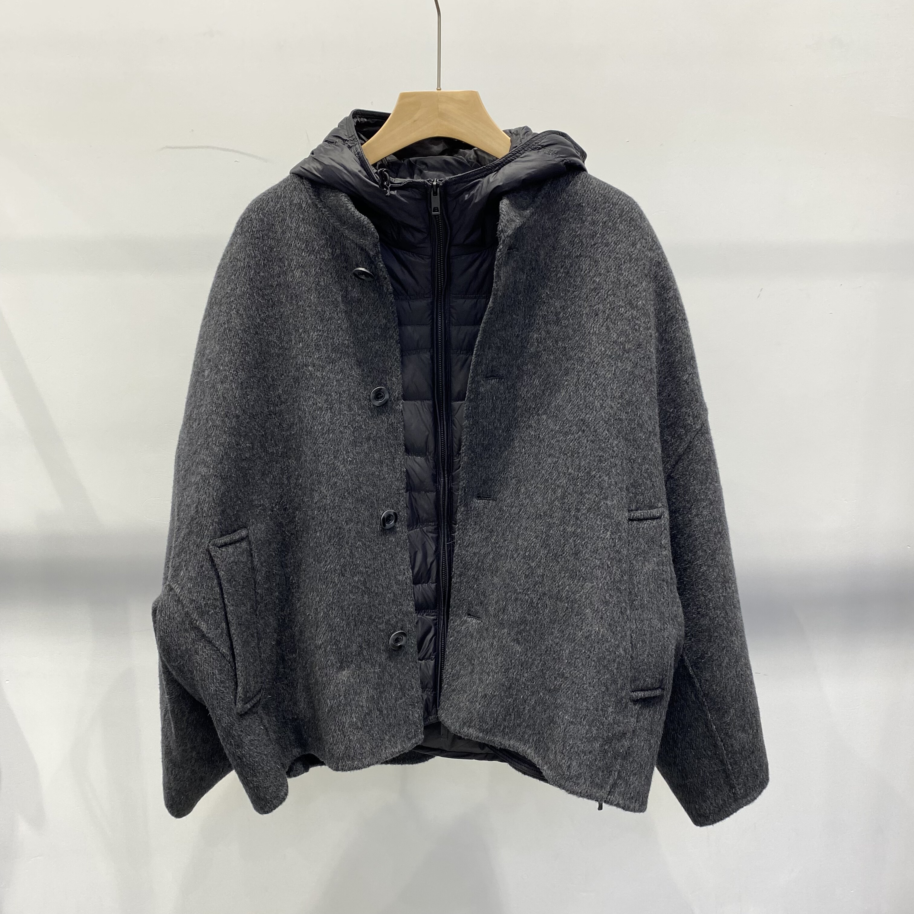 2025冬季新款男真两件套羽绒连帽马甲蝙蝠袖羊毛呢大廓形宽松外套