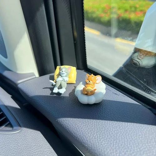 猫和老鼠手办车载摆件汤姆杰瑞车内车窗网红装饰可爱桌面玩偶车载