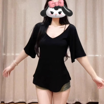 透气面膜水感v领纯欲短袖t恤女