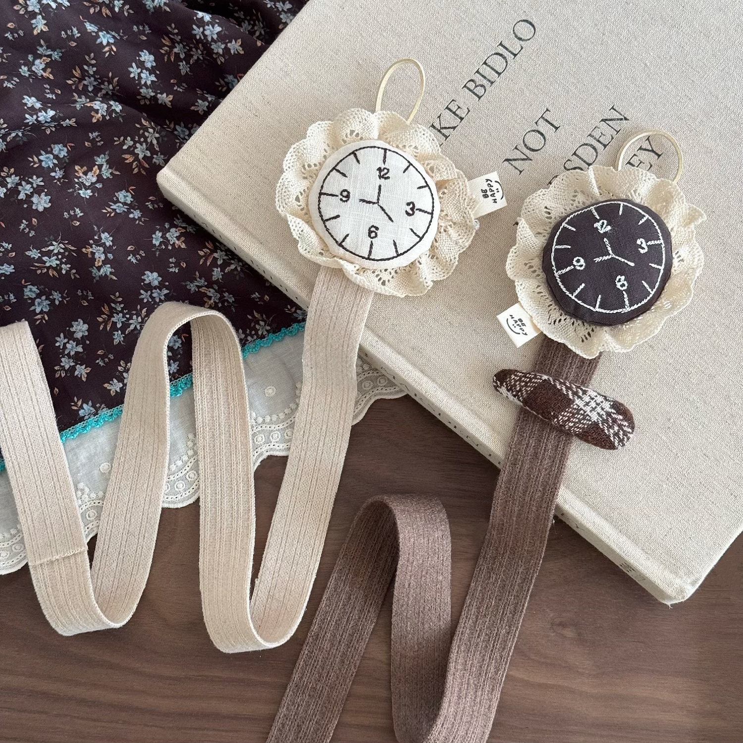 韩可爱卡通闹钟收纳带可爱多功能挂式抓夹发箍发圈宝宝发饰整理带