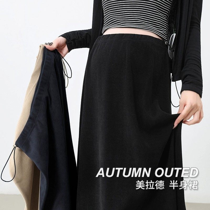 孕妇半身裙秋冬外穿感2025新款小个子黑色百褶长裙孕妇裙冬装