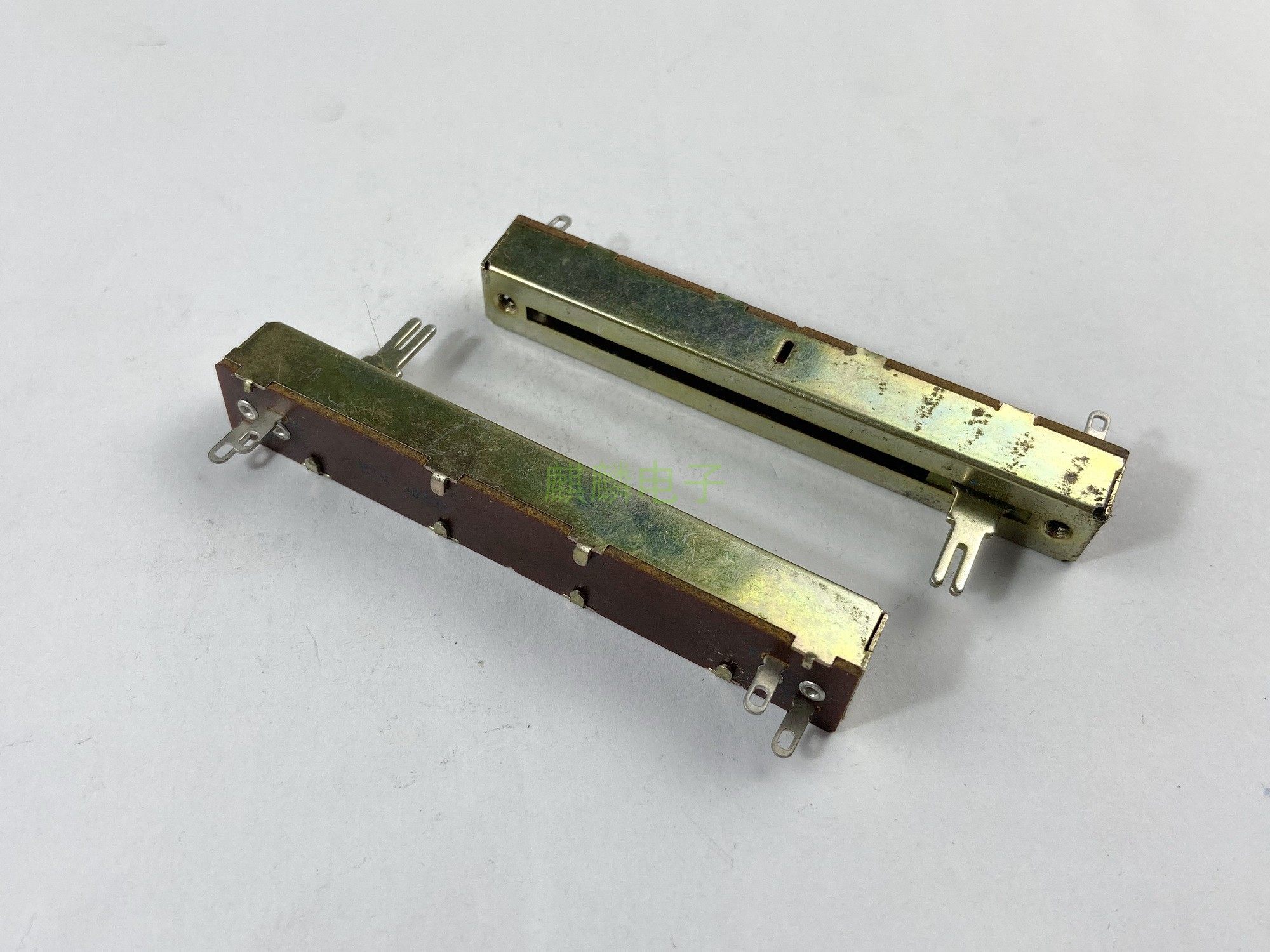 sl60v 88mm推拉式直滑电位器 b1mk 4脚单联直滑电位器 行程60mm