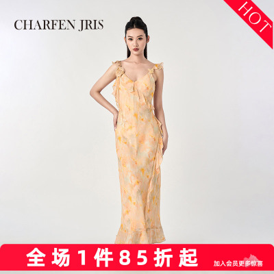 法式复古小飞袖连衣裙