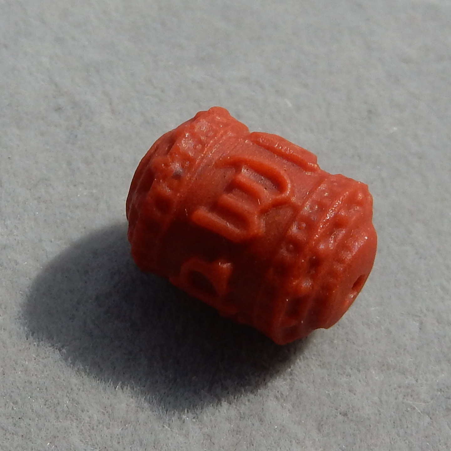 方言和田玉天然四川凉山柿红南红玛瑙精雕六字真言DIY配饰桶珠A2