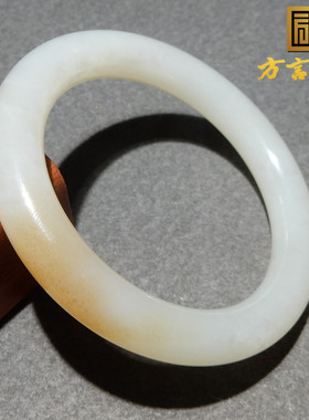 新疆和田玉糖白玉手镯