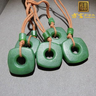 惊呆了方言和田玉巨漏新疆特色老光工艺碧玉籽料平安扣吊坠挂件w