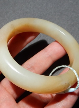 方言且末料糖白玉高油润女士手镯