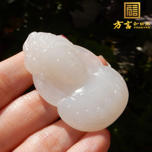 美滋滋方言精品级和田玉俄罗斯特色老料肉底羊脂白玉绿度母吊坠A2