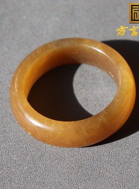 方言和田玉且末料糖玉精美戒指