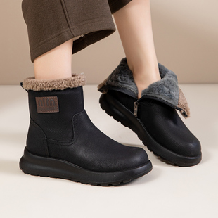 真皮软底妈妈鞋棉鞋加绒舒适皮鞋中老年雪地短靴老人女鞋子冬季款