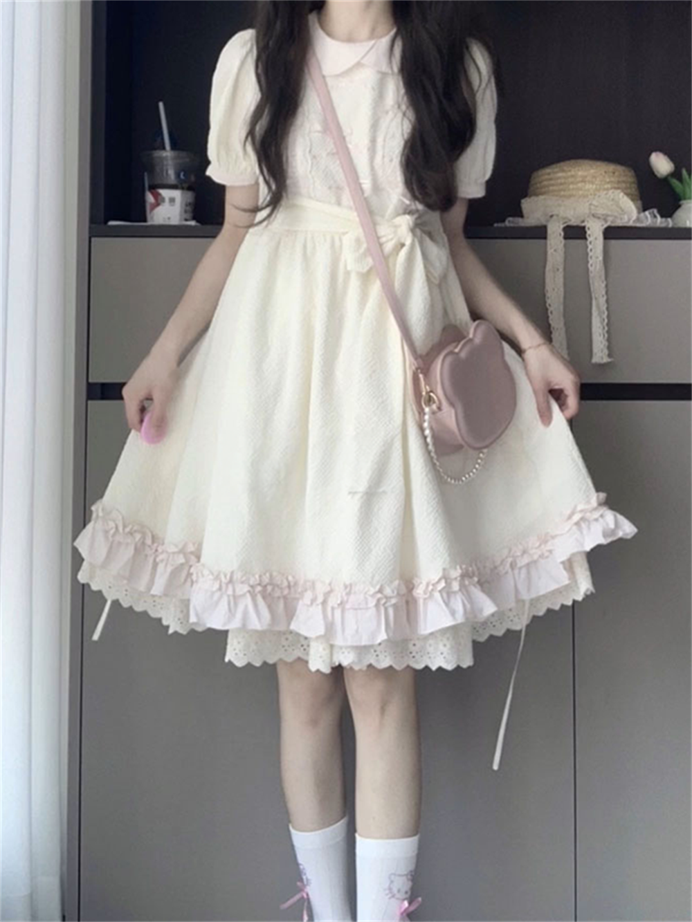 夏季新款清纯奶甜泡泡袖娃娃领连衣裙女学生宽松显瘦蓬蓬公主短裙