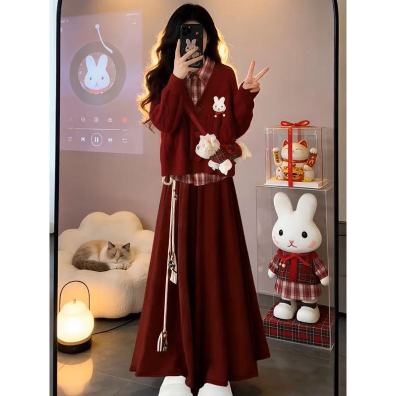 独特时尚高级感红色格纹衬衫女叠穿软糯毛衣女松紧腰半身裙三件套,女装/女士精品,时尚套装,淘宝优惠券,粉丝福利购,淘宝优惠卷
