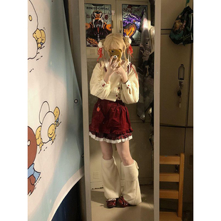 甜美小个子减龄一整套穿搭polo领杏色上衣女2026春秋新款红色短裤