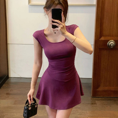 辣妹性感ins修身显瘦U领短袖连衣裙女夏季气质收腰纯欲A字裙女潮
