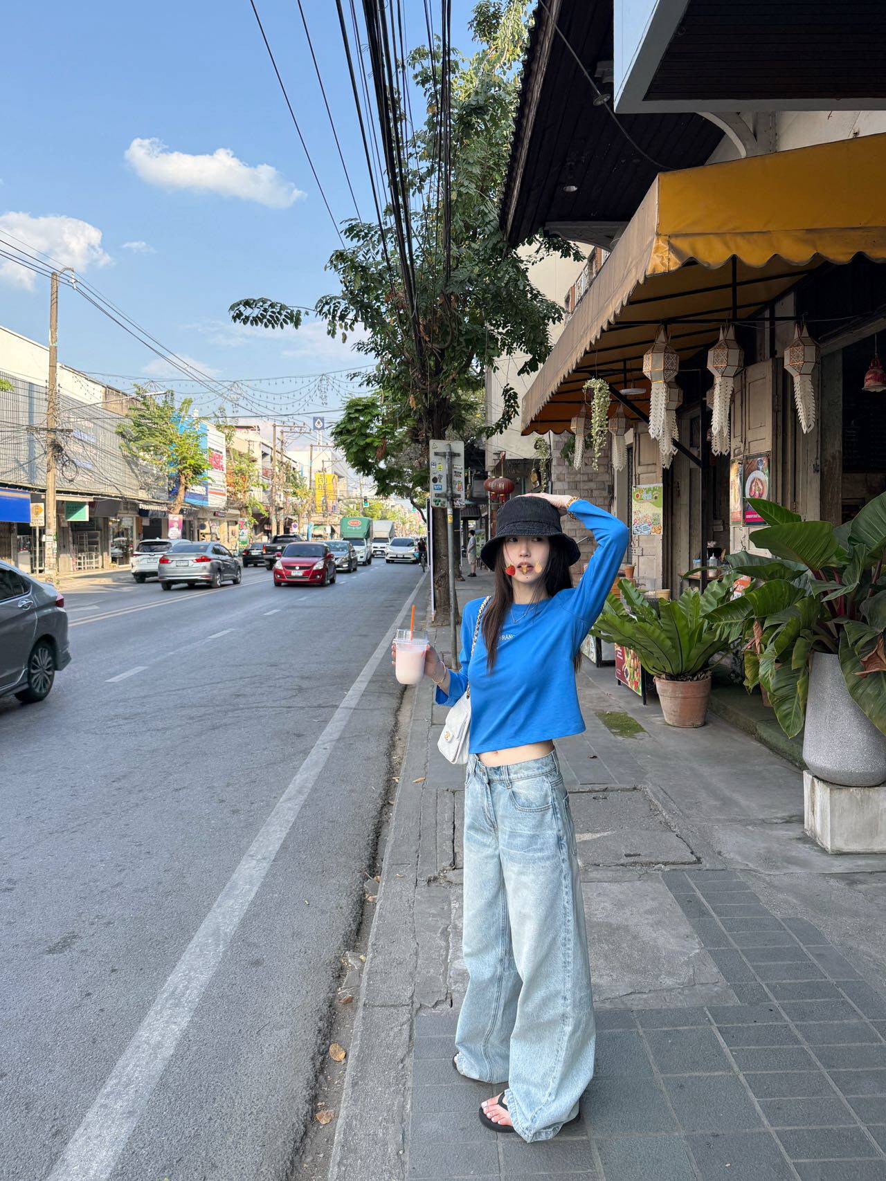 oker章壳儿оригинал ~ джинсы с вышивкой универсальные стираные корейский стиль прямые повседневные 26 весенняя новинка A822