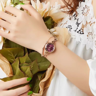 聚利时轻奢手链手表女款 高级时尚 精致女表百搭1175 限时补贴价