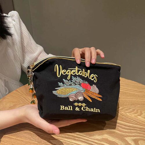 日系刺绣ballchain化妆包