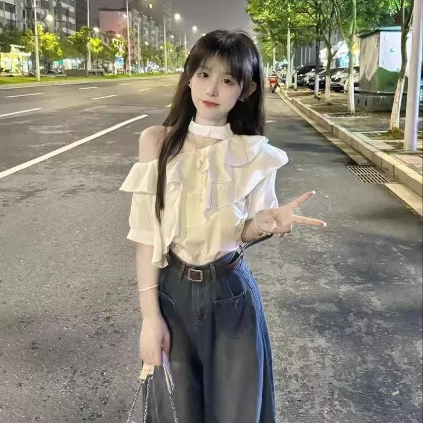 荷叶边法式衬衫上衣女高级感夏纯欲风性感斜肩洋气短袖挂脖式上衣