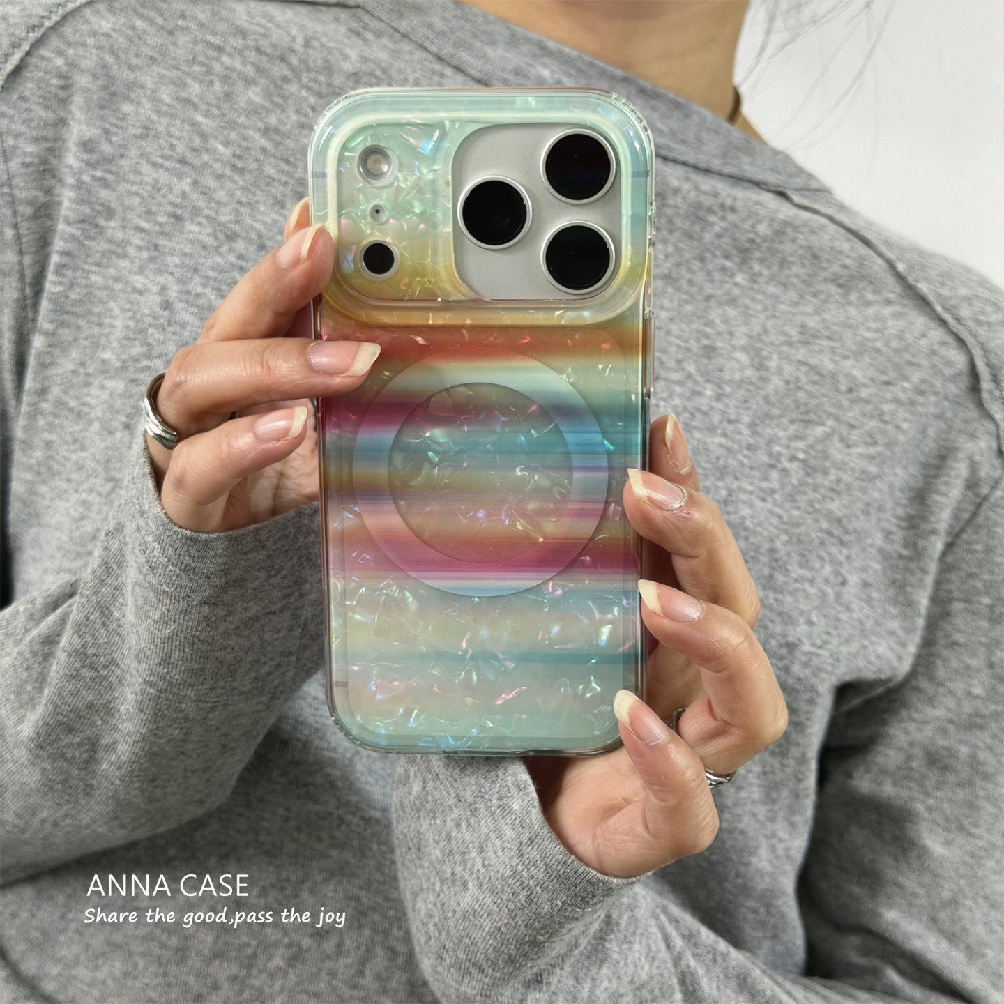 薄荷绿渐变彩虹贝壳纹磁吸手机壳