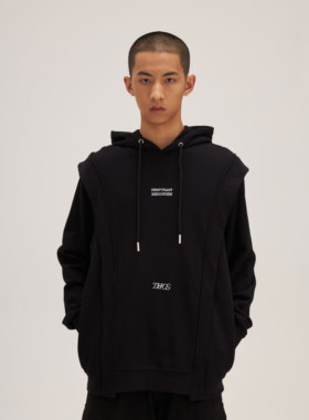 THOS 23AW 国潮假两件纯棉毛圈底错落下摆连帽卫衣设计感刺绣帽衫