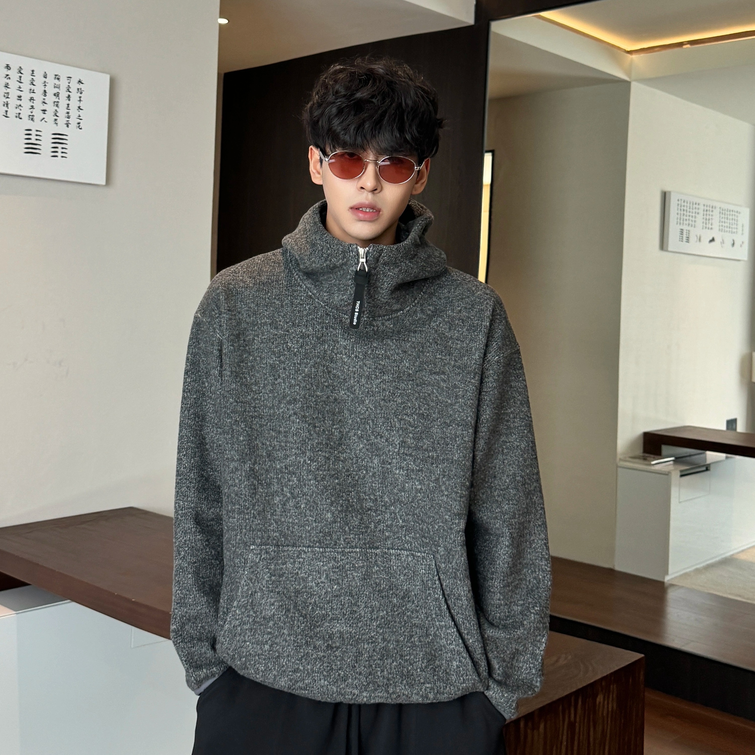 高级韩系毛绒感半拉链连帽卫衣