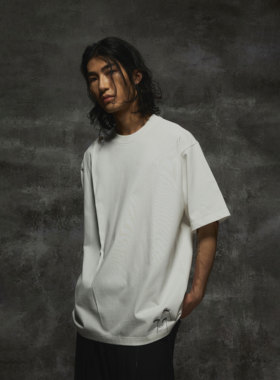 THOS 24SS立体夏季纯棉捏褶凤眼飘尾设计感小众纽扣短袖男短袖T恤