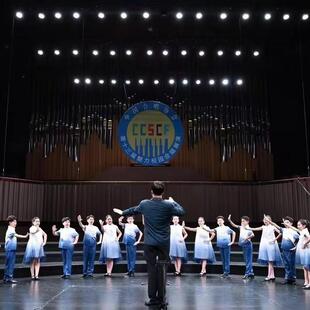 儿童合唱演出服中学生小学生初中合唱团集体团体歌咏朗诵比赛服装