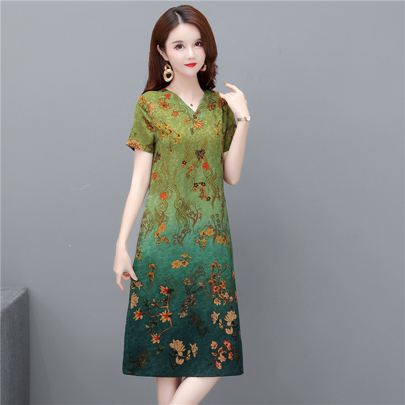 杭州丝绸真丝碎花连衣裙女夏季新款中老年妈妈夏装印花桑蚕丝裙子