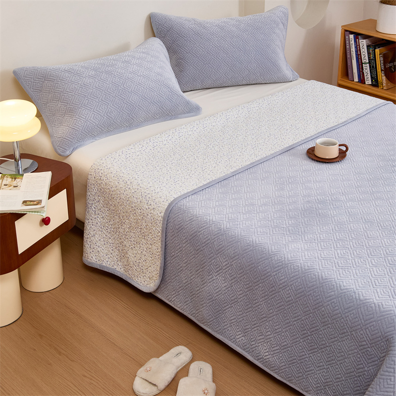 一面全棉一面加绒床盖单件冬季加厚双面婴儿牛奶绒纯棉榻榻米床单