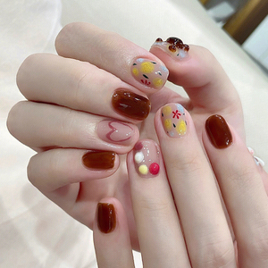 萤火虫指甲贴片手绘新年本命小兔子美甲成品孕妇可穿戴式光疗甲片