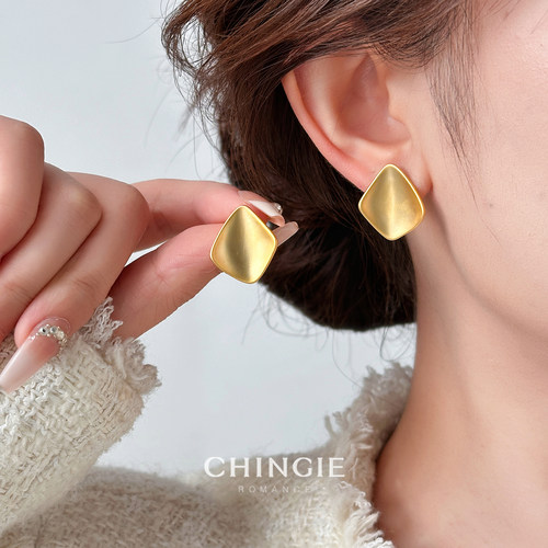 青芥简约金色方块耳夹