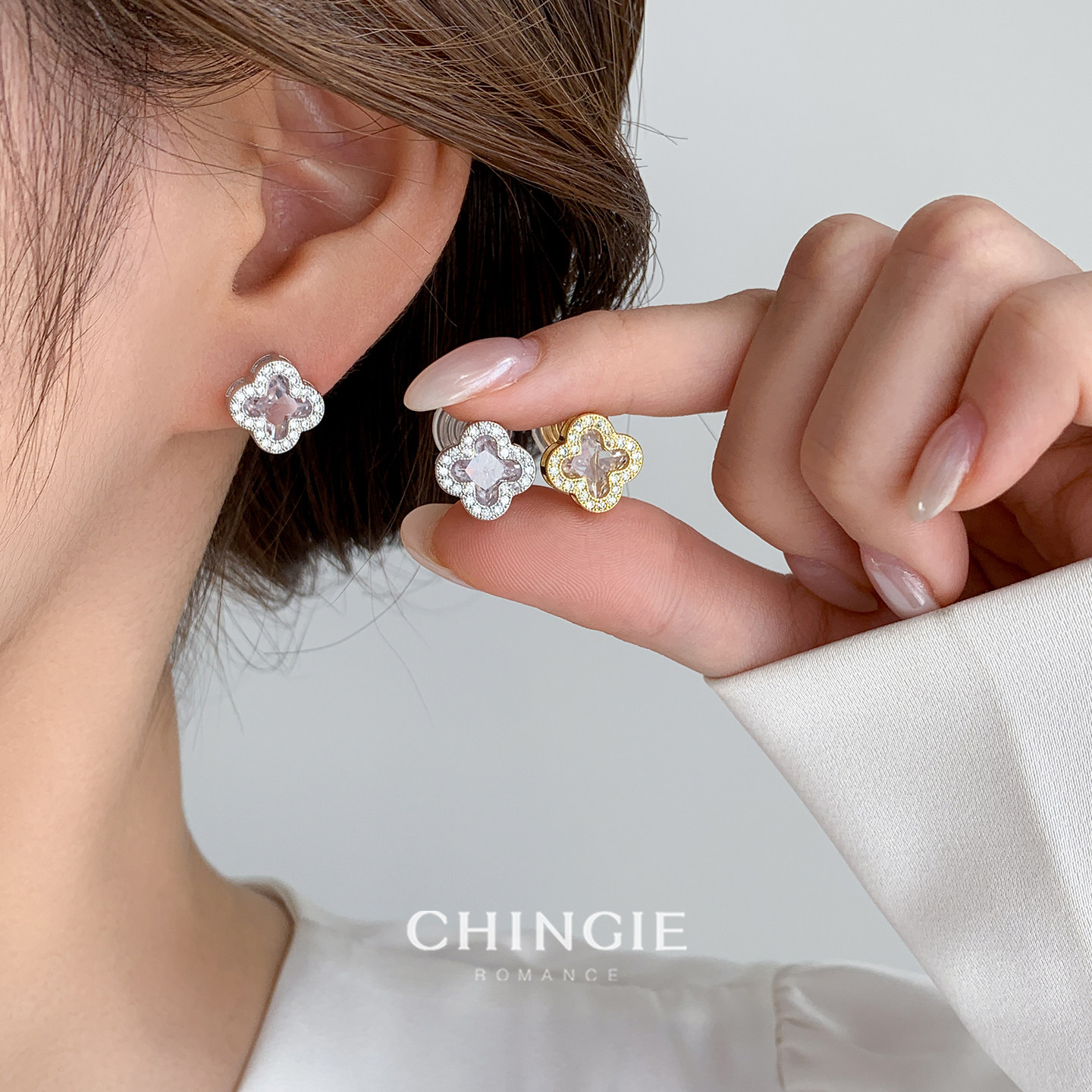 超闪锆石满钻四叶草耳夹