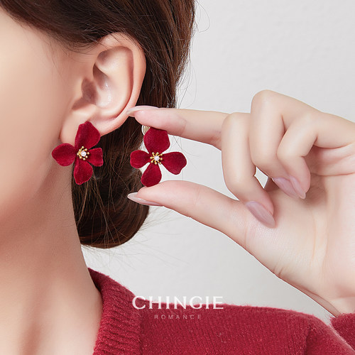 青芥秋冬复古酒红色植绒花朵耳夹