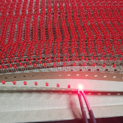 f3红发红直插编带led灯珠3mm红色红光圆头白发红短脚有边高亮DIP