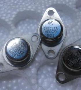 2N3054 2N3054A 进口MOT原装正品，金封铁帽TO-66