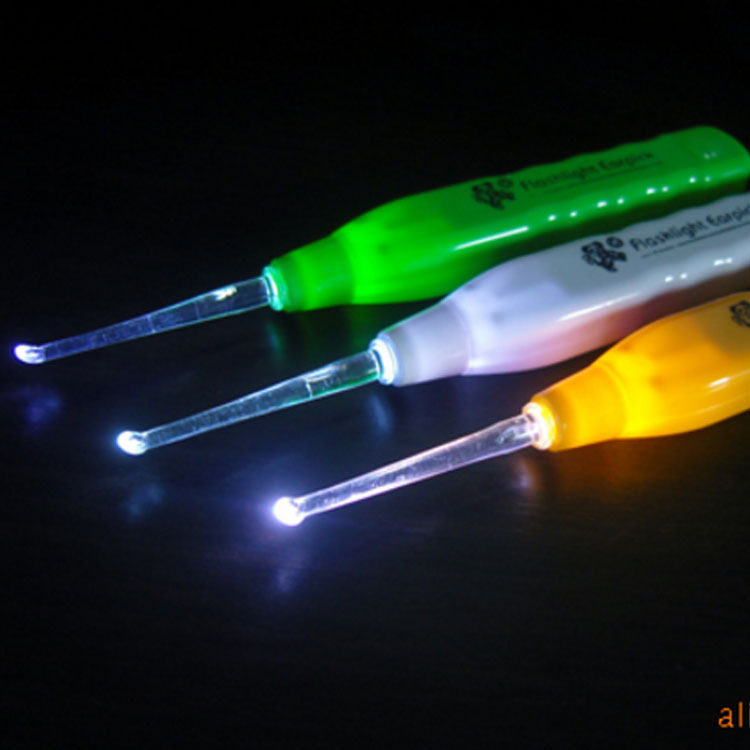 多功能儿童洁耳器掏耳扒 带LED电灯家用发光小手电挖耳勺