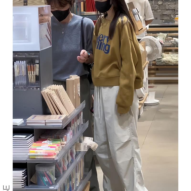 奶系穿搭早秋套装韩系慵懒风字母印花厚棉T休闲工作服裤学院风两